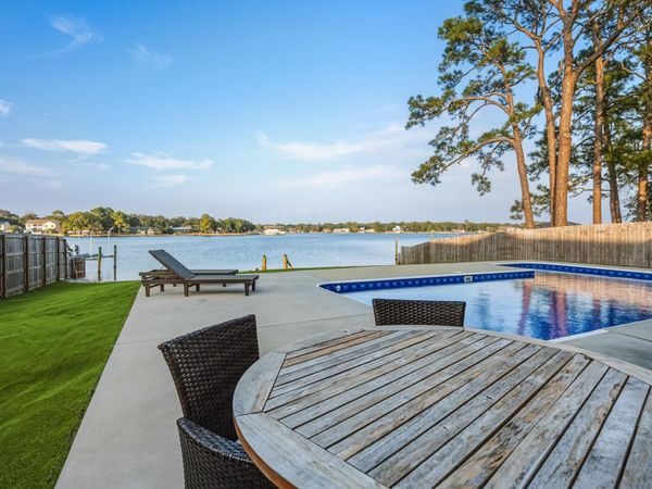 223 NW Girard Avenue, Fort Walton Beach, FL 32548