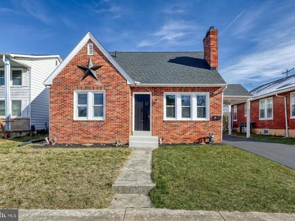 327 NORWAY STREET, YORK, PA 17403