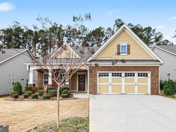 555 Timberbrook Drive, Sharpsburg, GA 30277