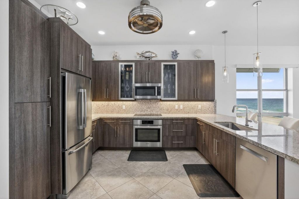 4510 El Mar Drive, Unit PH-405, Lauderdale by the Sea, FL 33308 Photo