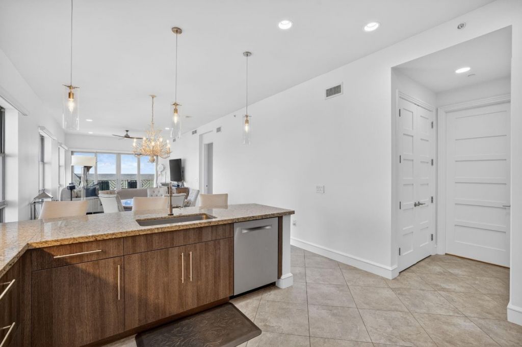 4510 El Mar Drive, Unit PH-405, Lauderdale by the Sea, FL 33308 Photo