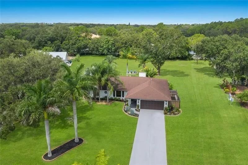 2077 Racimo Drive, Sarasota, FL 34240 Photo