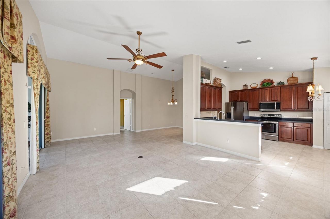 6506 42nd Street E, Sarasota, FL 34243 Photo