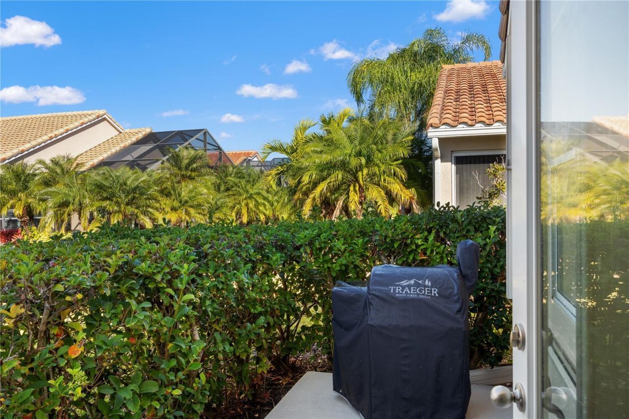 6506 42nd Street E, Sarasota, FL 34243 Photo