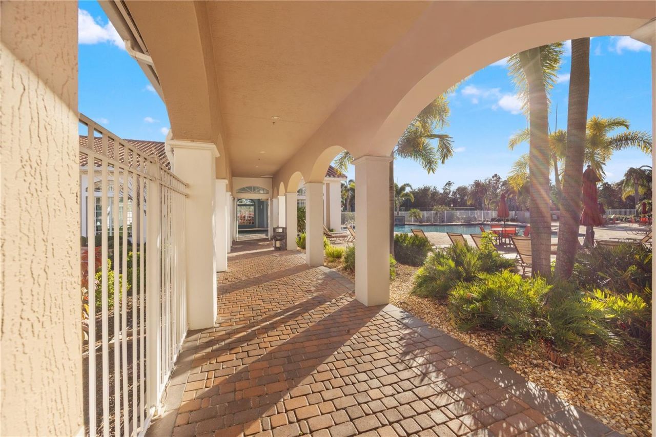 6506 42nd Street E, Sarasota, FL 34243 Photo