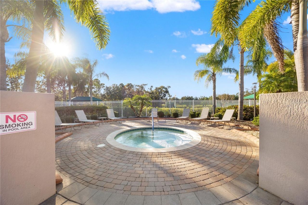 6506 42nd Street E, Sarasota, FL 34243 Photo