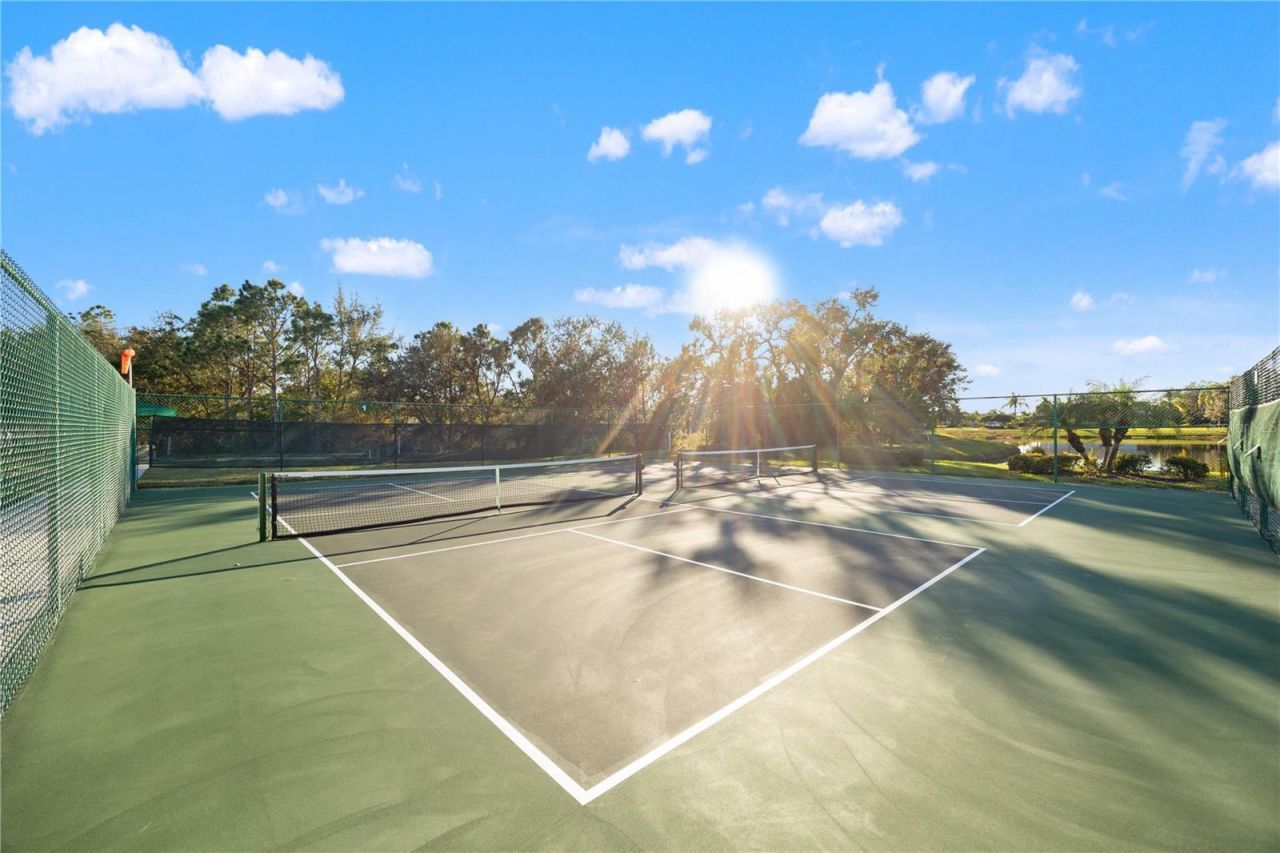 6506 42nd Street E, Sarasota, FL 34243 Photo