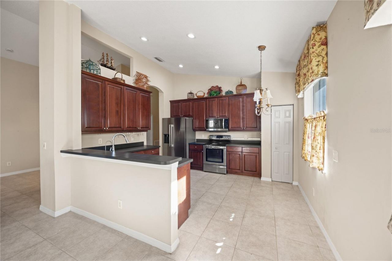 6506 42nd Street E, Sarasota, FL 34243 Photo