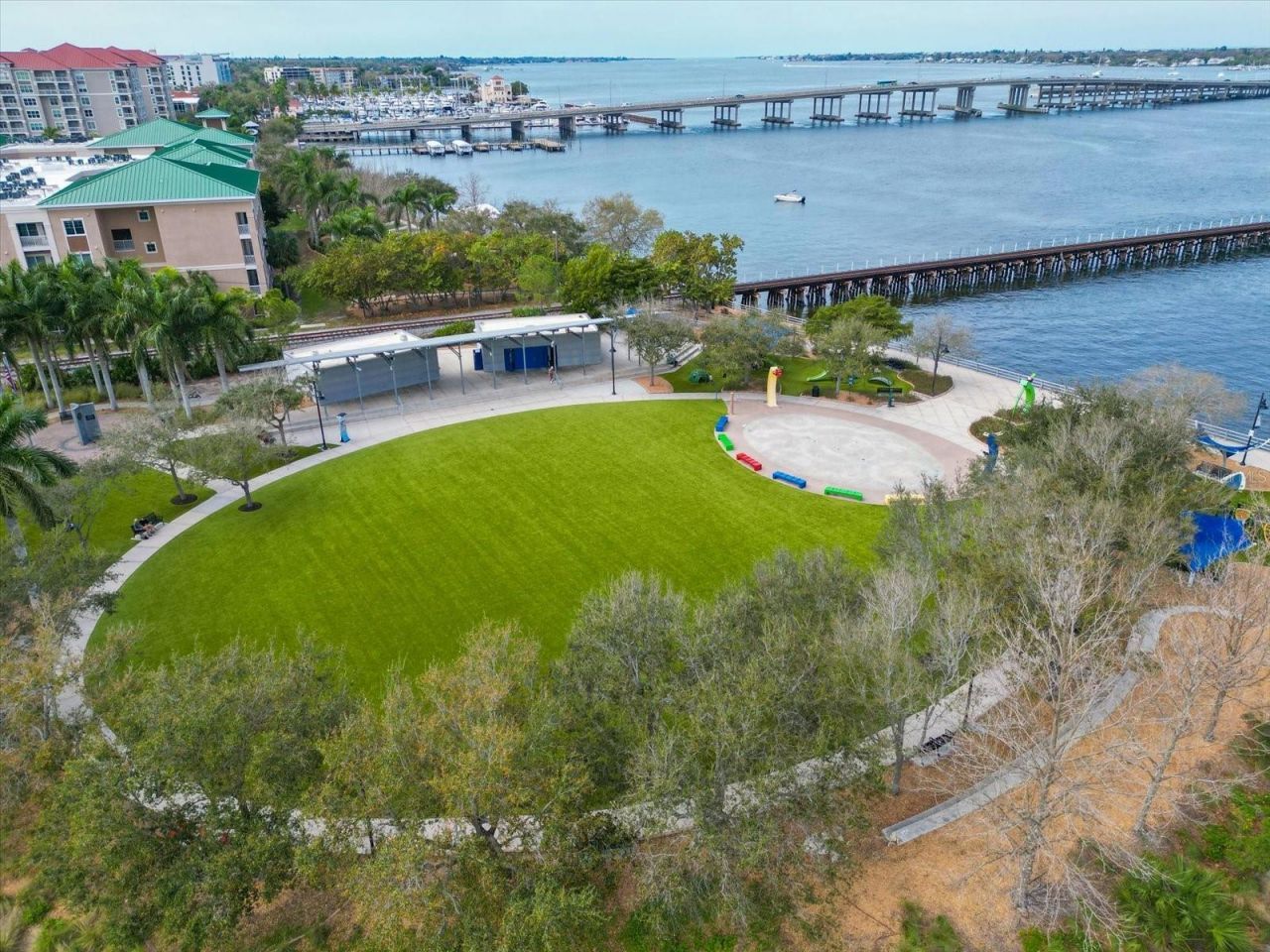 204 3rd Street W, Unit 405, Bradenton, FL 34205 Photo