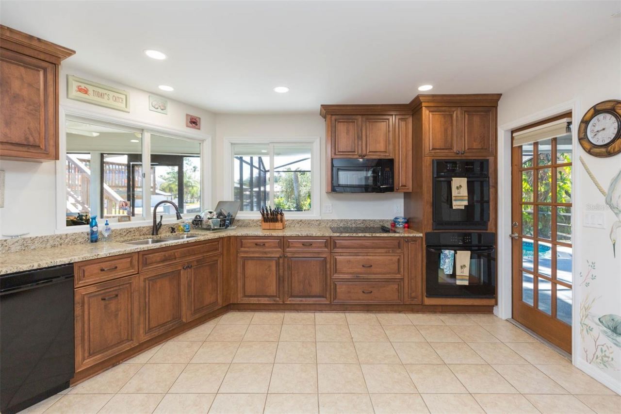 4235 S Purslane Drive, Homosassa, FL 34448 Photo