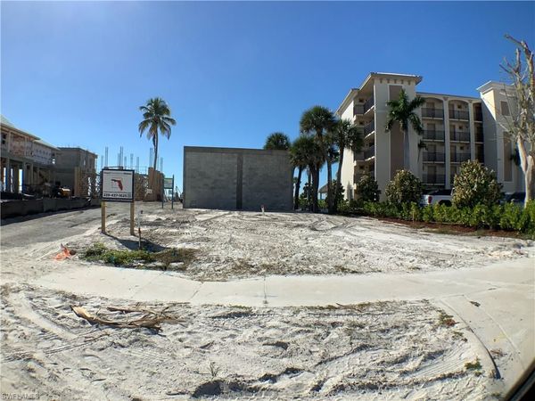 700 Estero BLVD, FORT MYERS BEACH, FL 33931