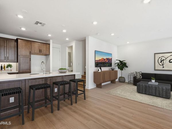 2121 W Sonoran Desert Drive, Unit 83, Phoenix, AZ 85085