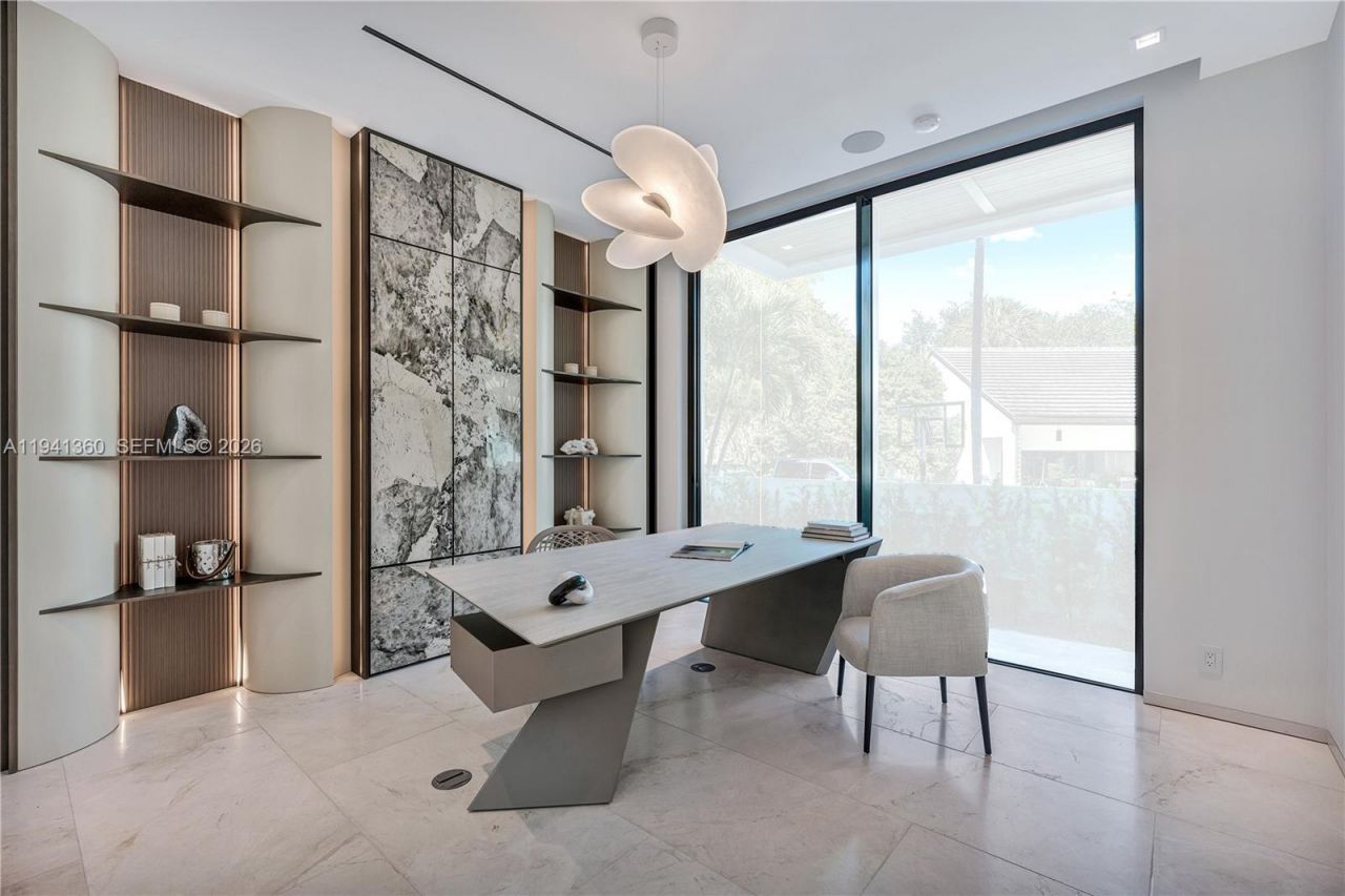 725 Middle River Dr, Fort Lauderdale, FL 33304 Photo