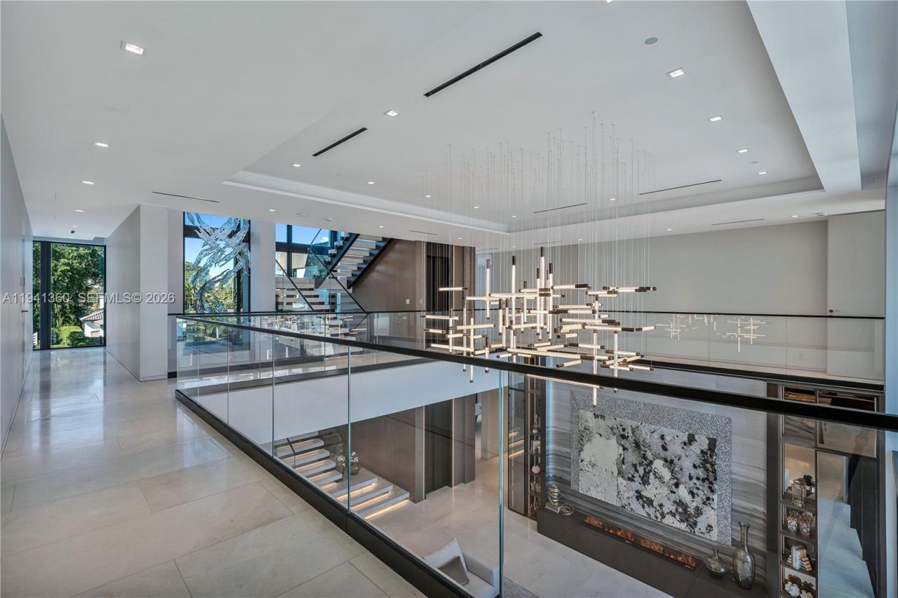 725 Middle River Dr, Fort Lauderdale, FL 33304 Photo