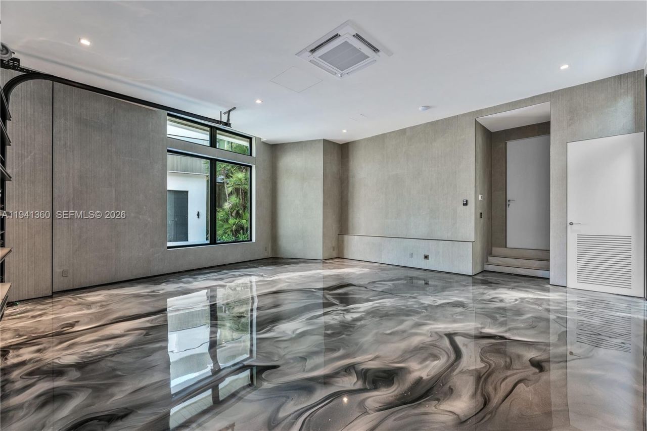 725 Middle River Dr, Fort Lauderdale, FL 33304 Photo