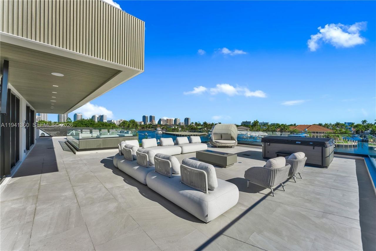 725 Middle River Dr, Fort Lauderdale, FL 33304 Photo