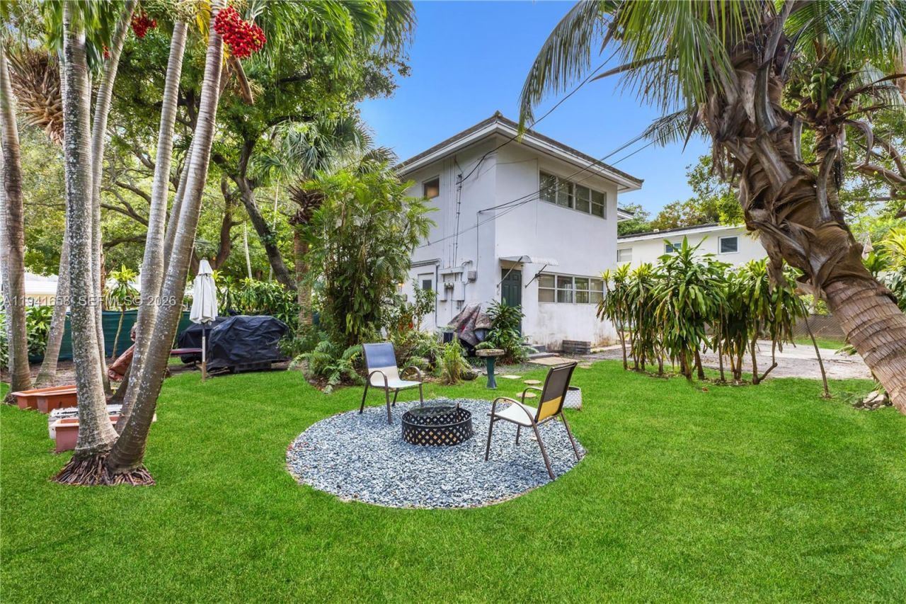 325 Bird Rd, Coral Gables, FL 33146 Photo