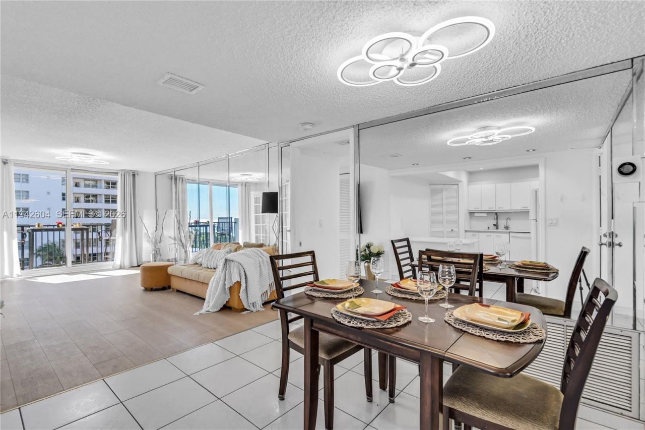 9273 Collins Ave, Unit 503, Surfside, FL 33154 Photo