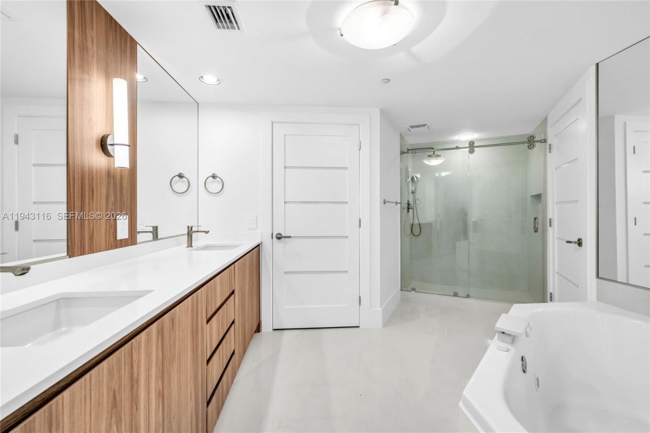 18911 Collins Ave, Unit 1003, Sunny Isles Beach, FL 33160 Photo