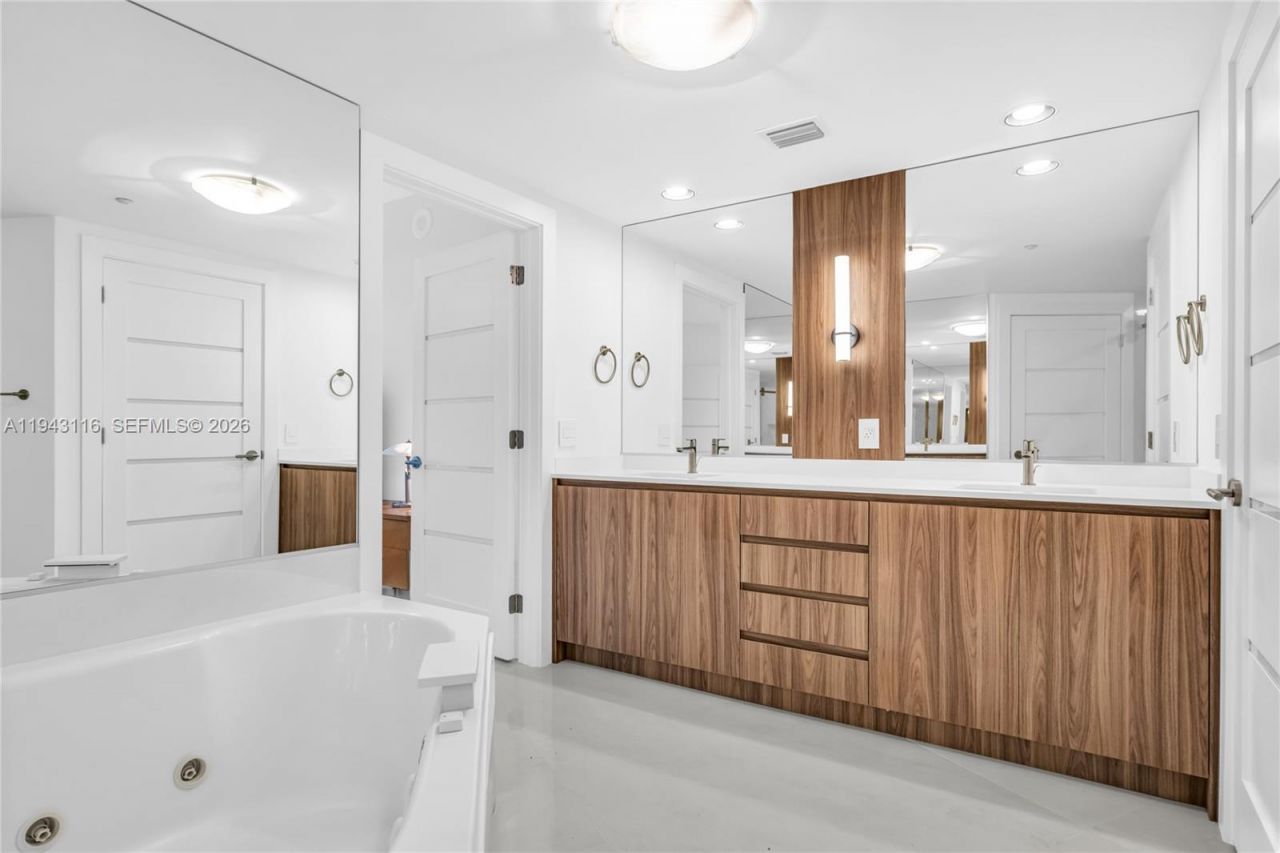 18911 Collins Ave, Unit 1003, Sunny Isles Beach, FL 33160 Photo