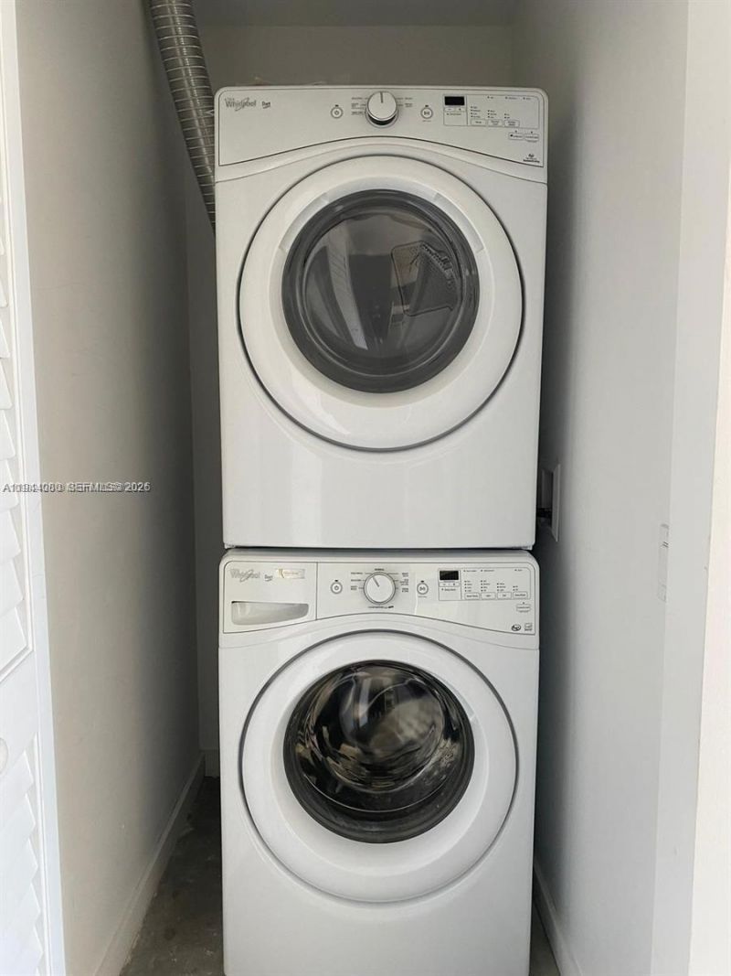 151 SE 1st St, Unit PH05, Miami, FL 33131 Photo