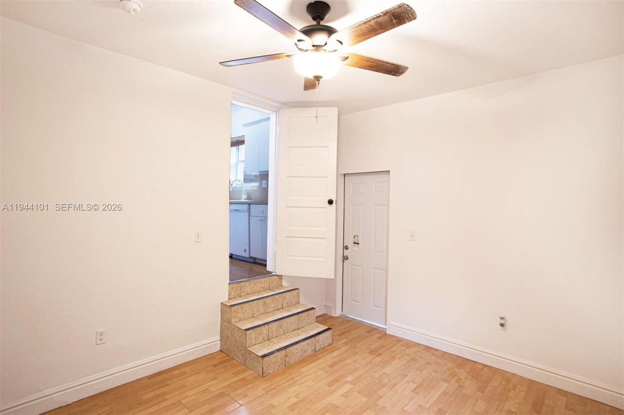 236 SW 28th Rd, Miami, FL 33129 Photo