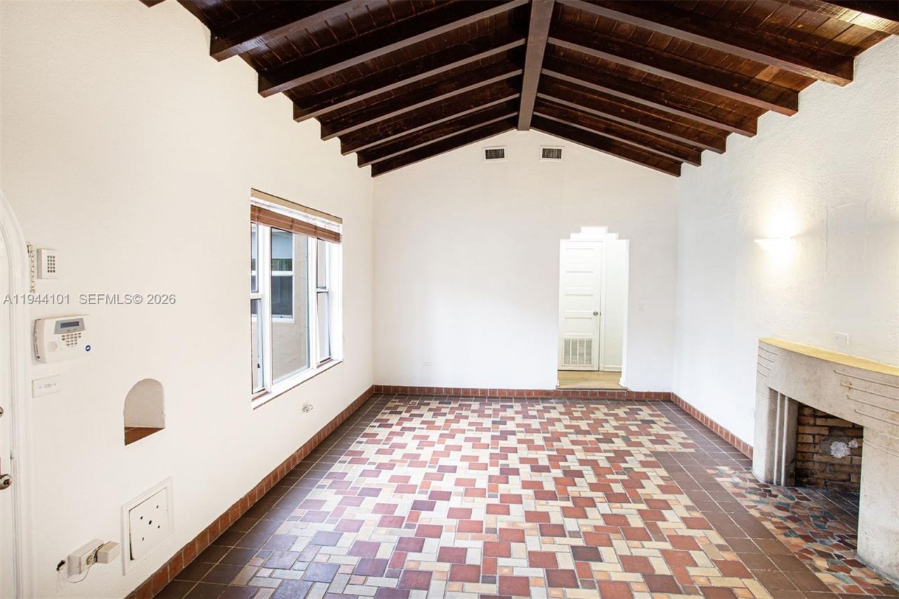 236 SW 28th Rd, Miami, FL 33129 Photo