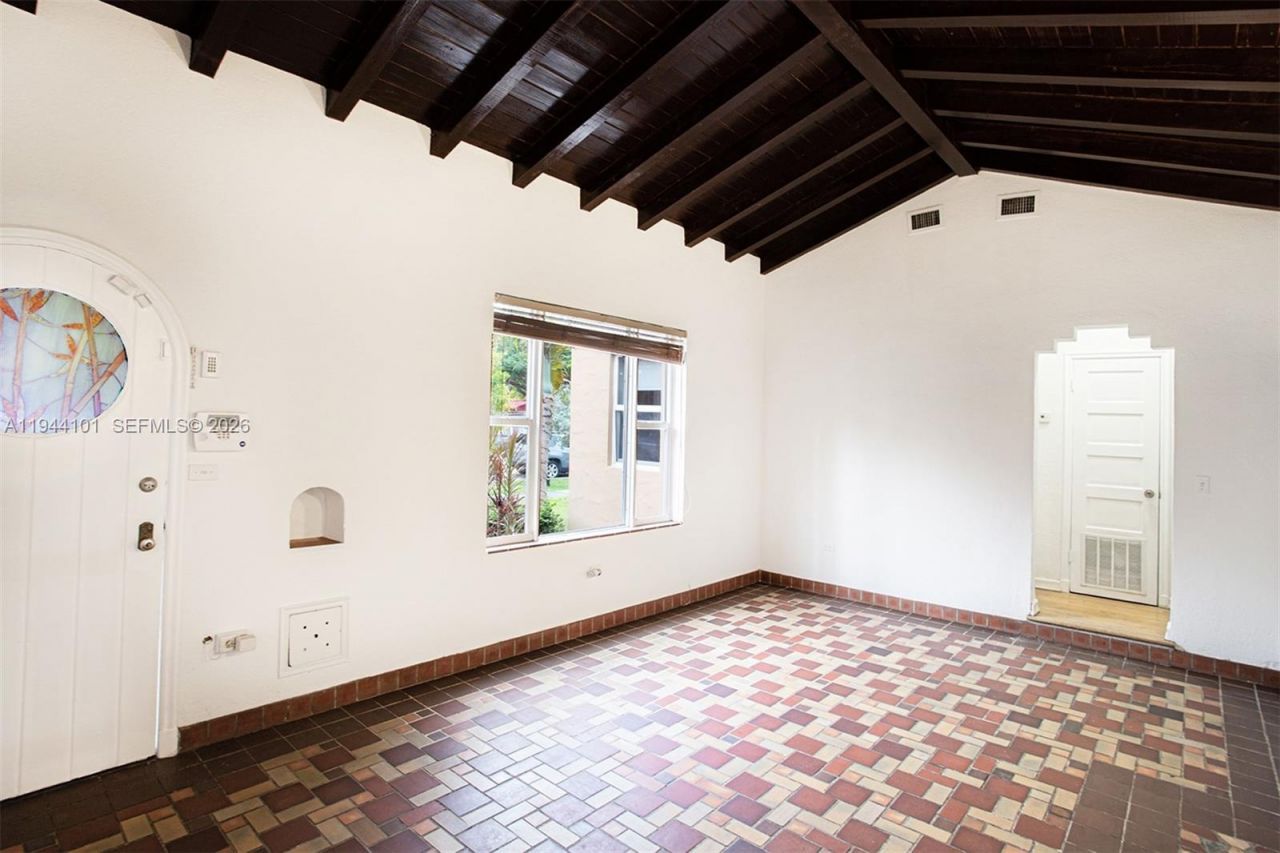 236 SW 28th Rd, Miami, FL 33129 Photo