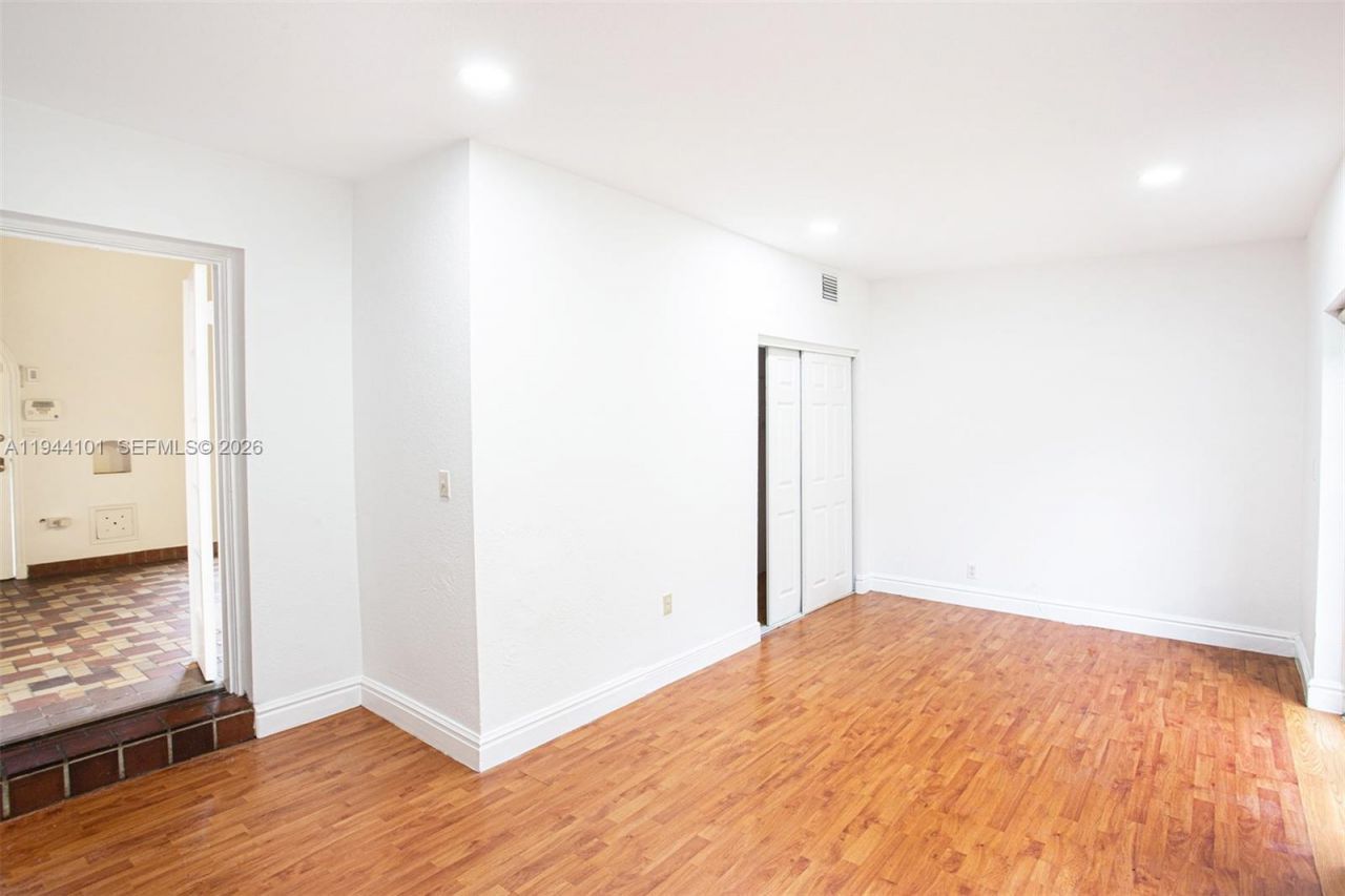 236 SW 28th Rd, Miami, FL 33129 Photo