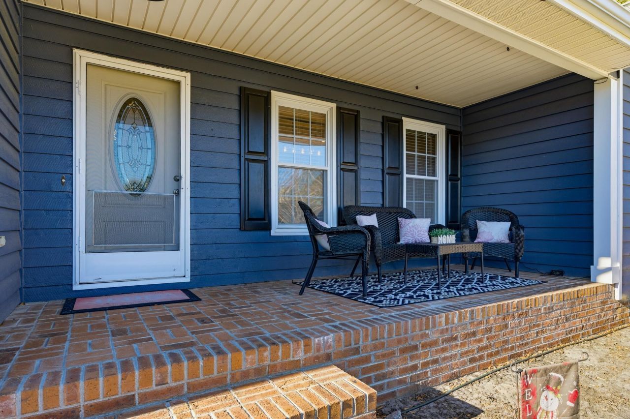 7715 Woodland Dr. Photo 2