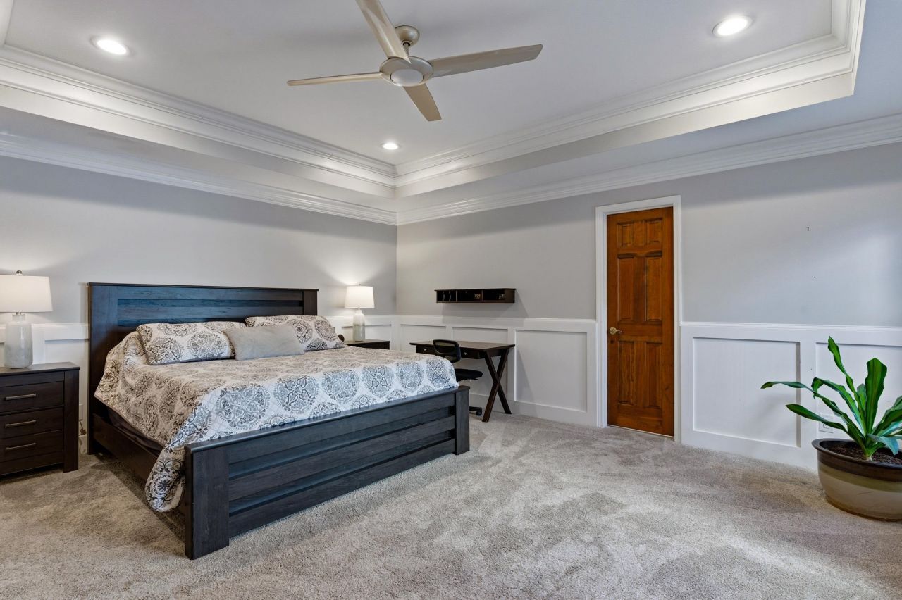 7715 Woodland Dr. Photo 27