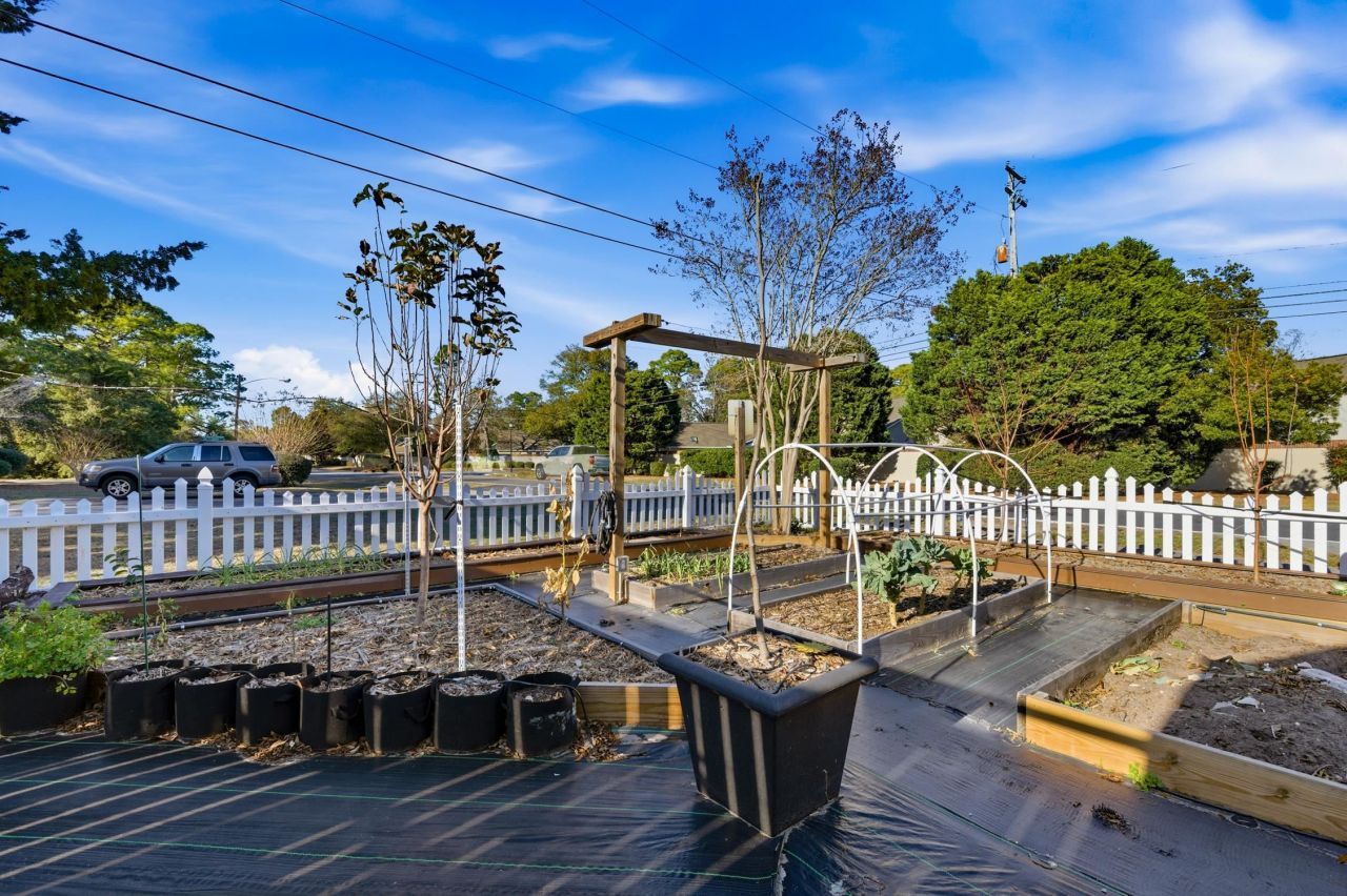 7715 Woodland Dr. Photo 36