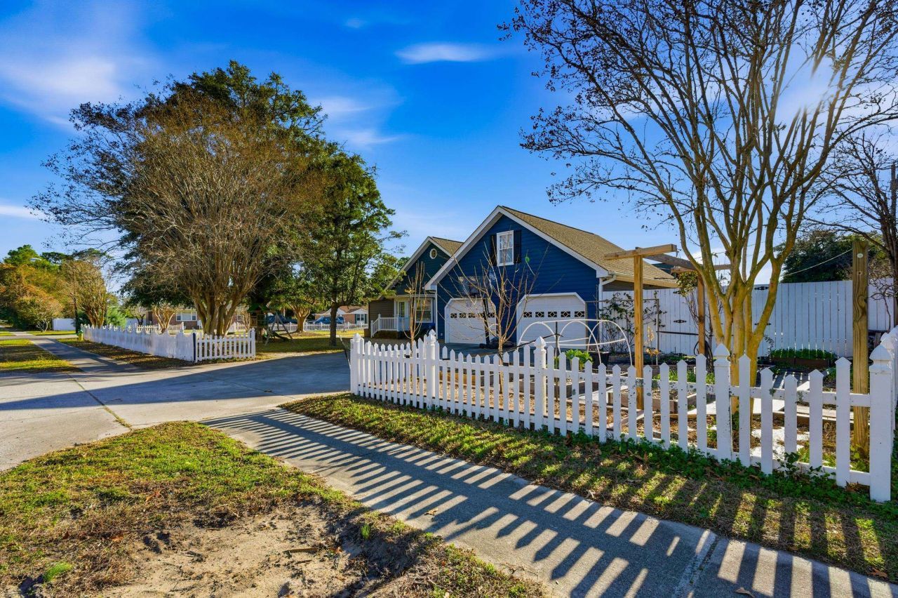 7715 Woodland Dr. Photo 39