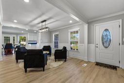 7715 Woodland Dr. photo 4