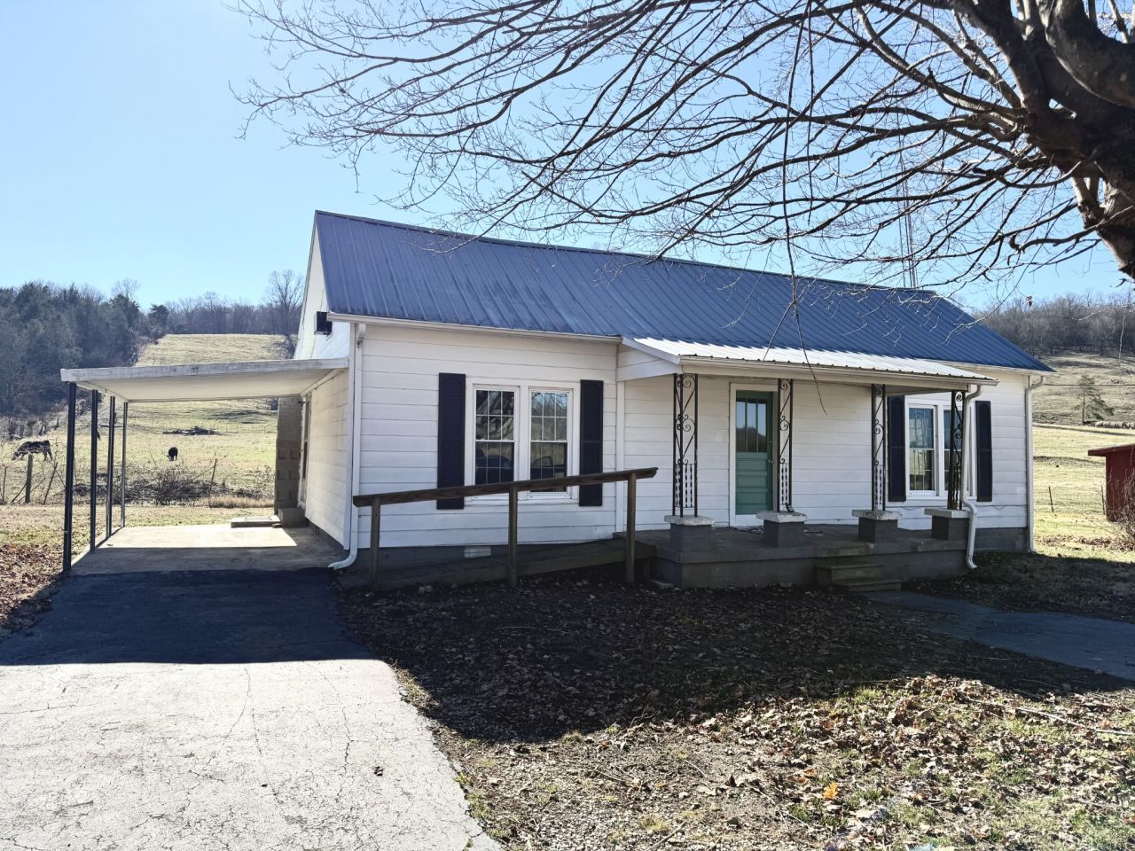 520 Pumpkin Branch Rd, Dixon Springs, TN 37057 Main Photo