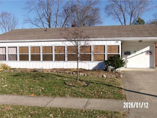 27 Laurelgrove Drive, Englewood, OH 45322