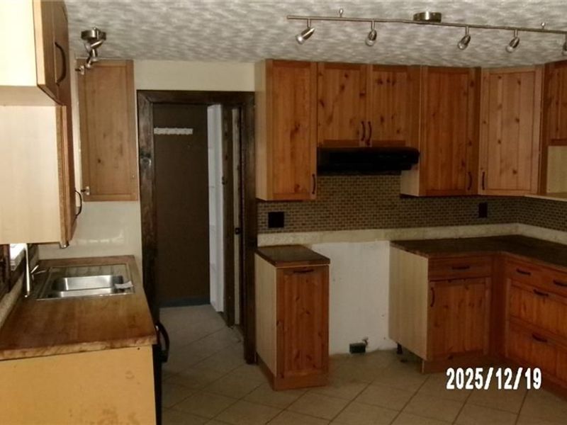 27 Laurelgrove Drive, Englewood, OH 45322 Photo 3