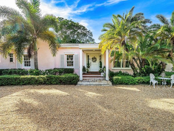 1202 N Swinton Avenue, Delray Beach, FL 33444