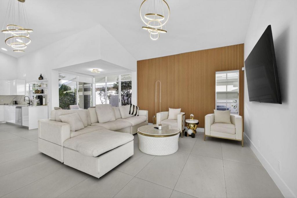 18 Selby Lane, Palm Beach Gardens, FL 33418 Photo