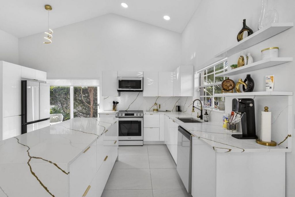 18 Selby Lane, Palm Beach Gardens, FL 33418 Photo