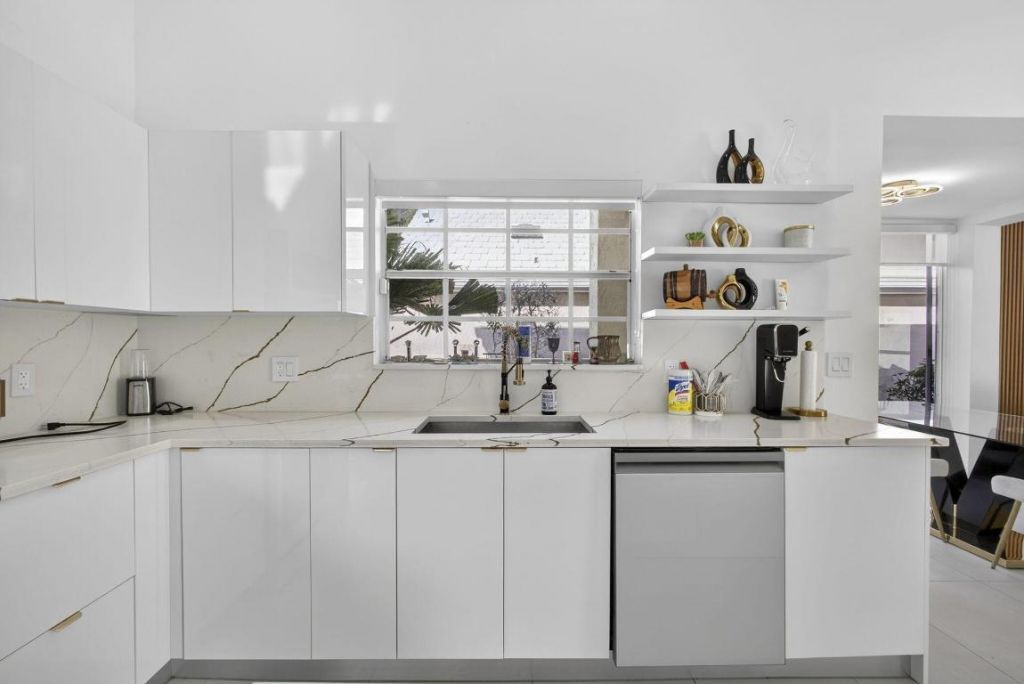 18 Selby Lane, Palm Beach Gardens, FL 33418 Photo