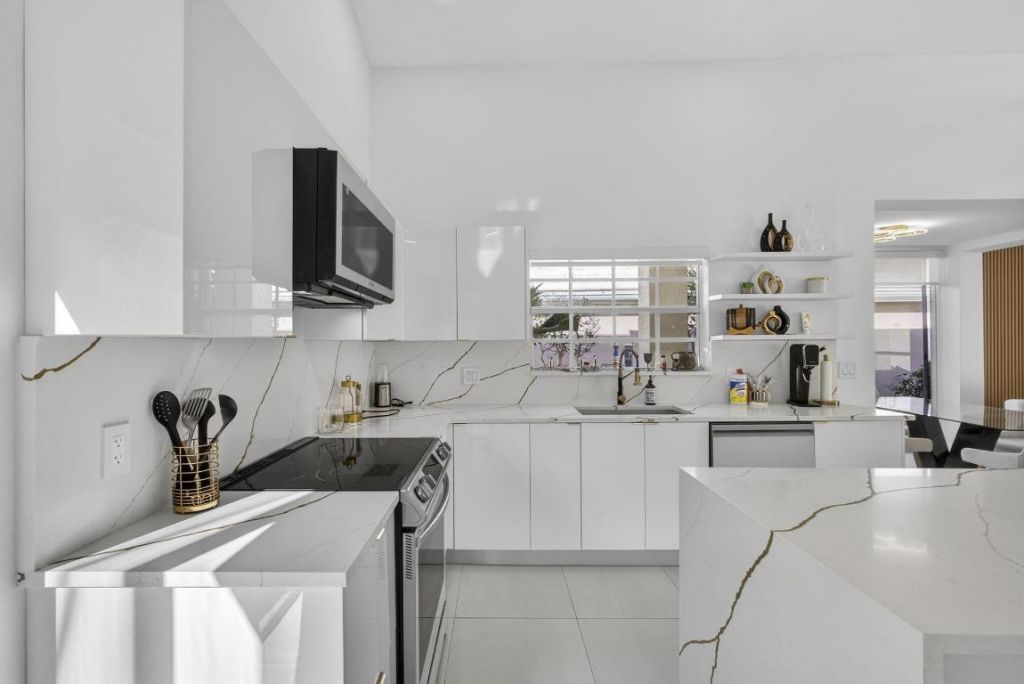 18 Selby Lane, Palm Beach Gardens, FL 33418 Photo