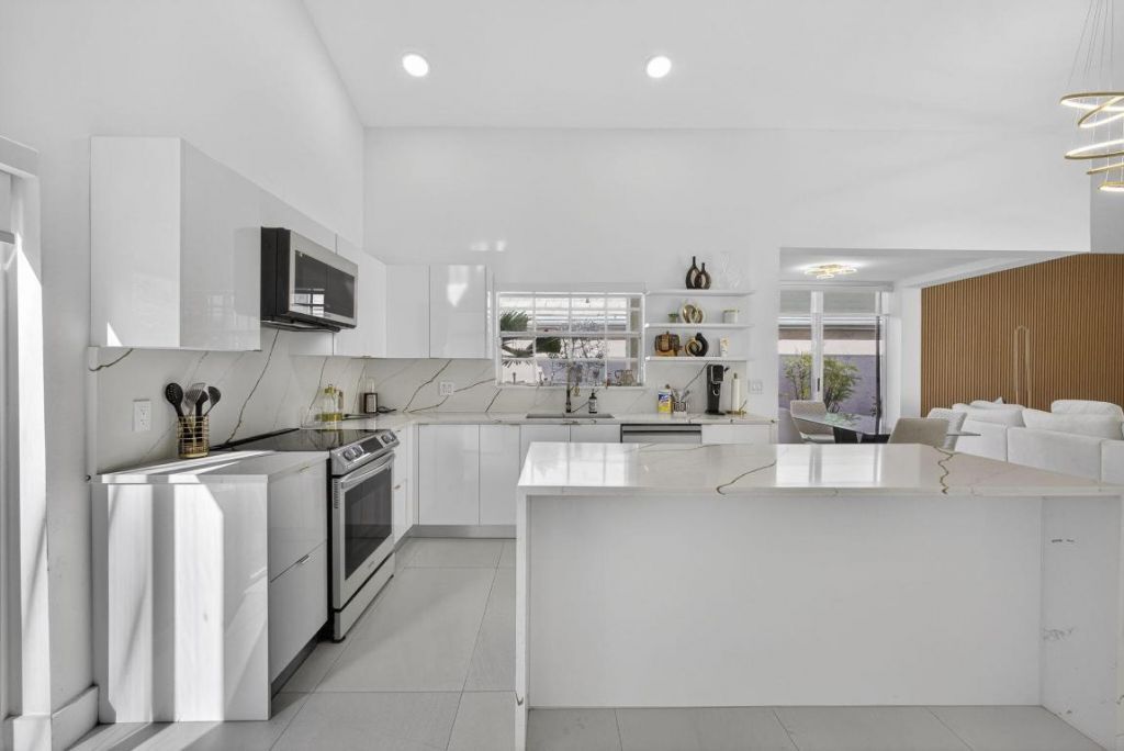 18 Selby Lane, Palm Beach Gardens, FL 33418 Photo