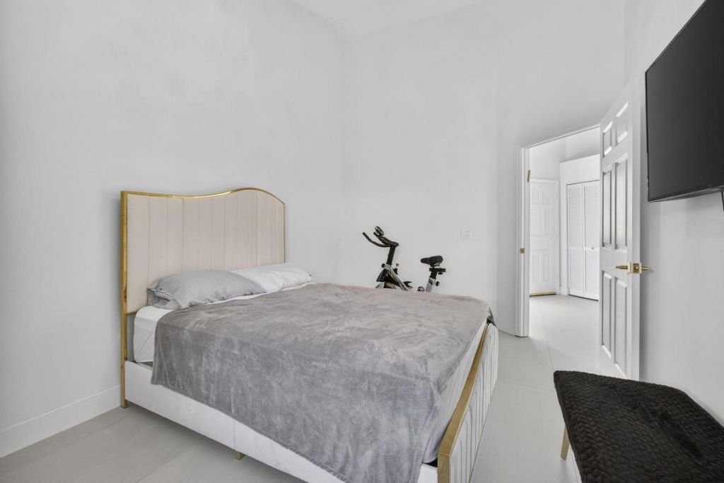 18 Selby Lane, Palm Beach Gardens, FL 33418 Photo