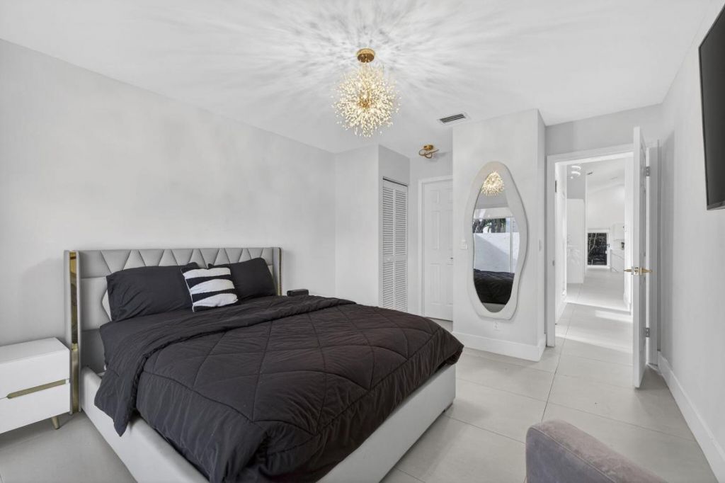 18 Selby Lane, Palm Beach Gardens, FL 33418 Photo