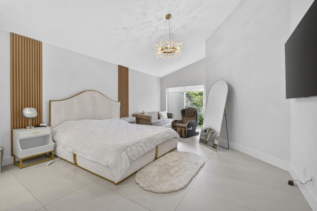 18 Selby Lane, Palm Beach Gardens, FL 33418 Photo