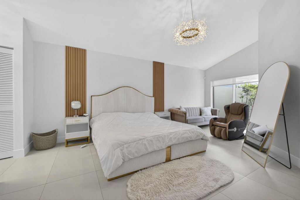 18 Selby Lane, Palm Beach Gardens, FL 33418 Photo