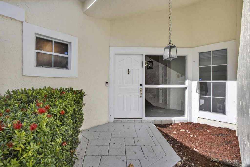 18 Selby Lane, Palm Beach Gardens, FL 33418 Photo