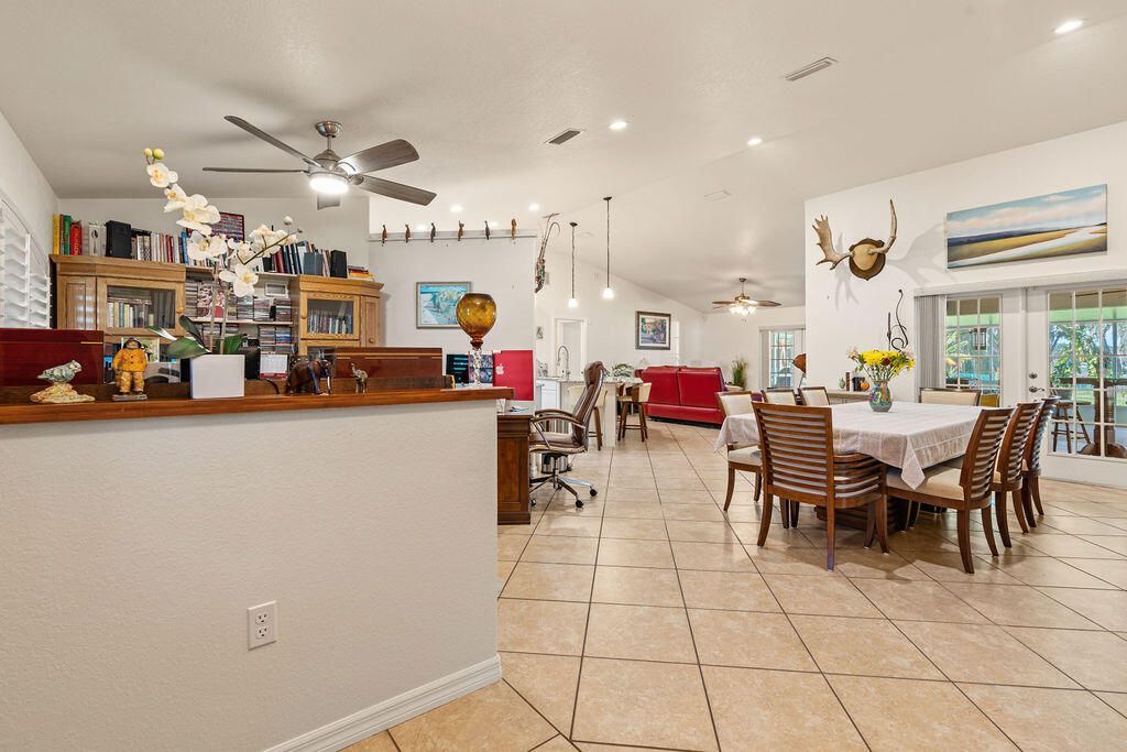 1360 Lake Josephine Drive, Sebring, FL 33875 Photo