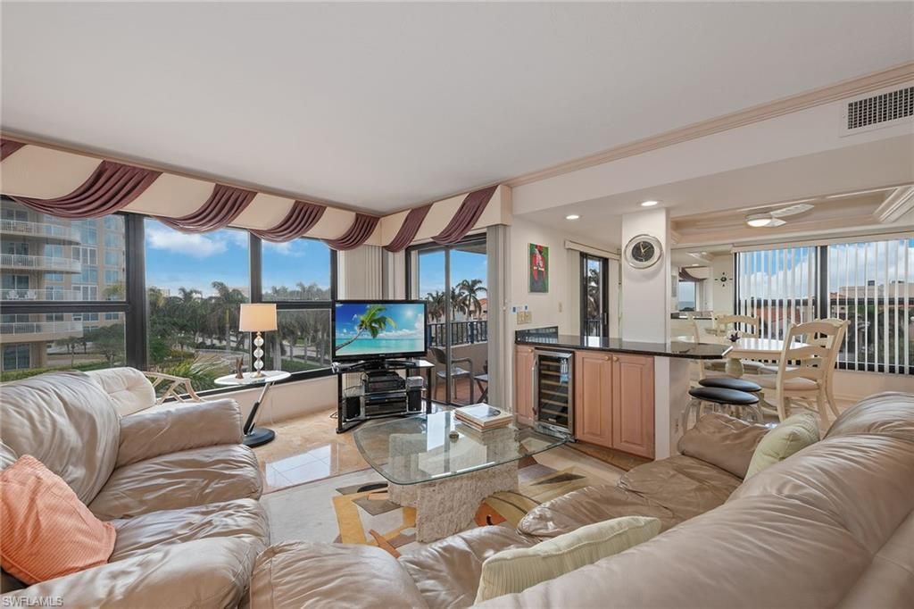 4451 Gulf Shore Blvd N, Unit 505, Naples, FL 34103 Photo